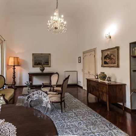Appartamento Palazzo Pace Al Cassaro Palermo Exterior foto