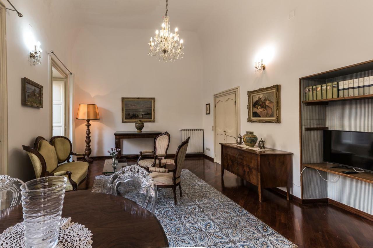Appartamento Palazzo Pace Al Cassaro Palermo Exterior foto
