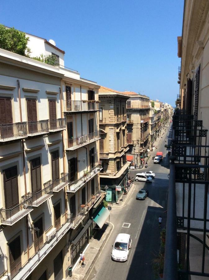 Appartamento Palazzo Pace Al Cassaro Palermo Exterior foto